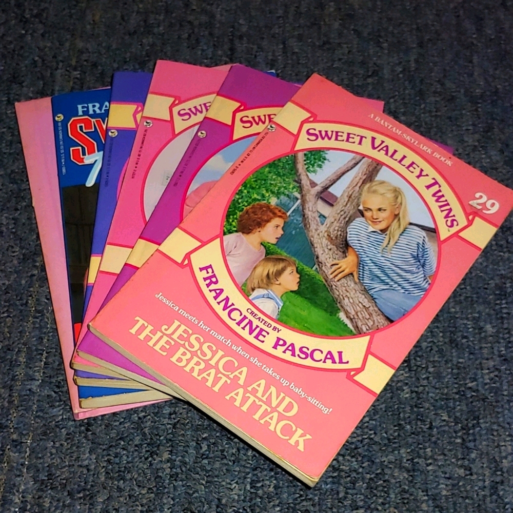 Set of 6 Vintage Sweet Valley Twins Books